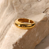 18K Gold-plated Curved Plain Ring – Holiday Gift Ideas — 4