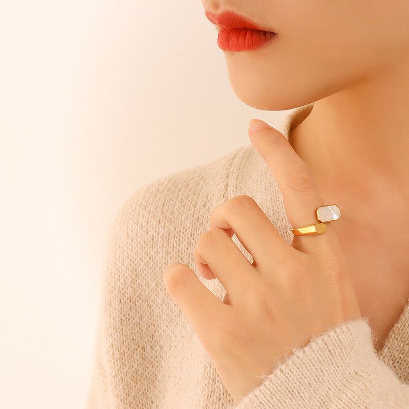Vintage Fashion White Seashell Ring – Stylish Gifts — 1