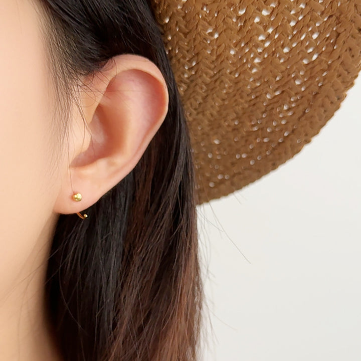 Fashion Silver Love C-shaped Earrings Women – Stylish Gifts — 1