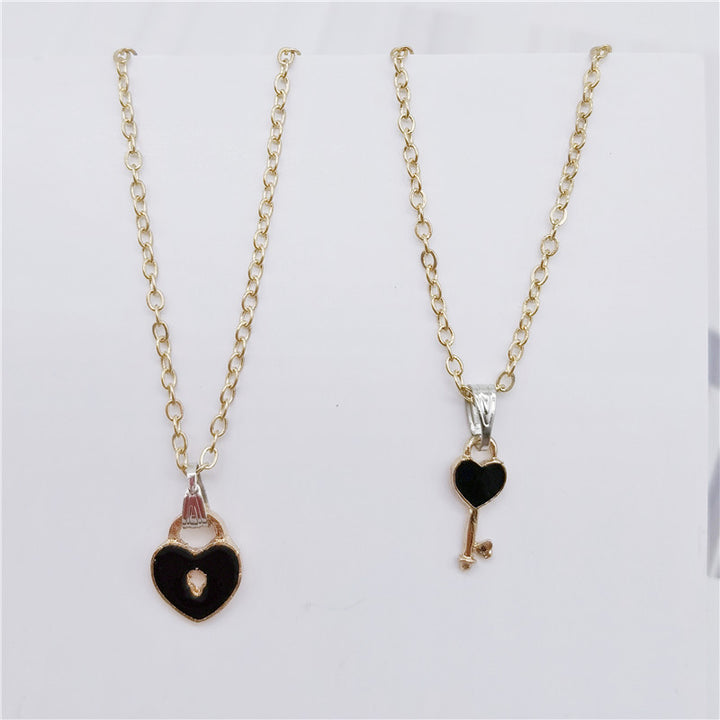 Couple Necklaces A Pair Of Retro Men's And Women's – Gifts for Her — 1