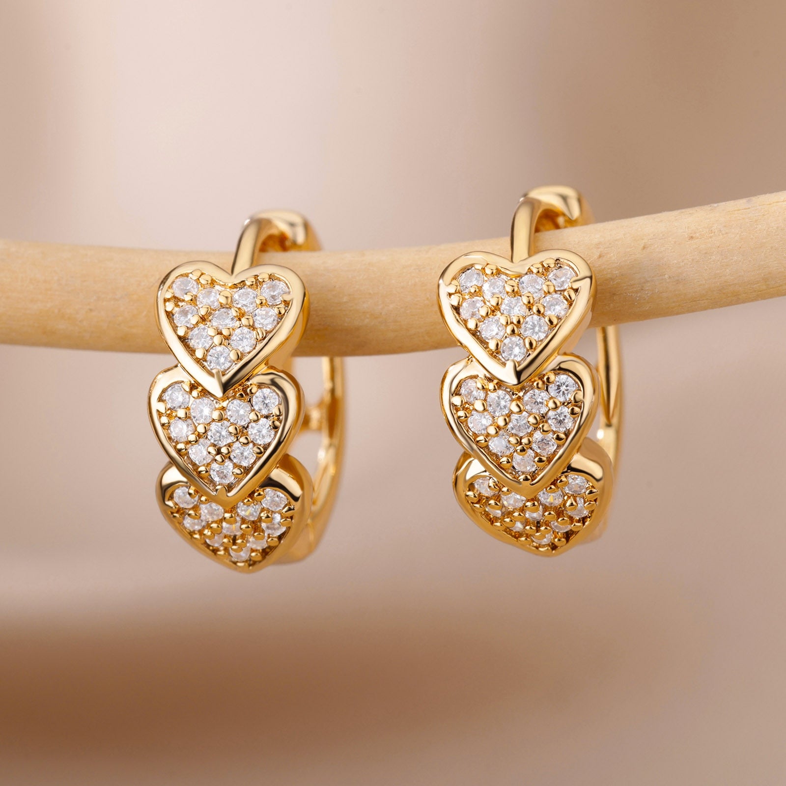 Slightly Inlaid With Zirconium Love Ear Ring – Gifts for Couples — 1