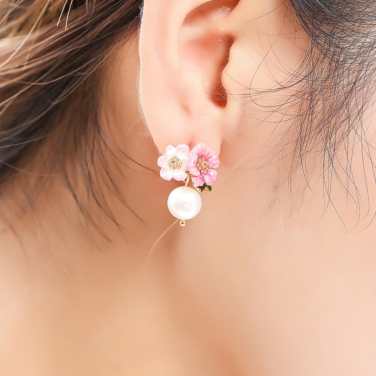 Bridal Flower Shell Pearl Earrings – Stylish Gifts — 1