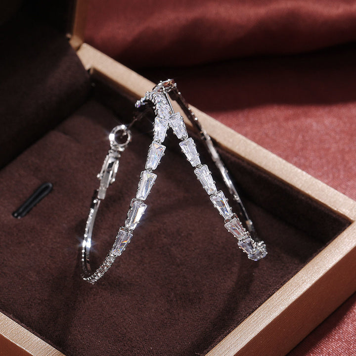 Simple Gold Ladies Zircon Earrings European – Small Gift Ideas — 1
