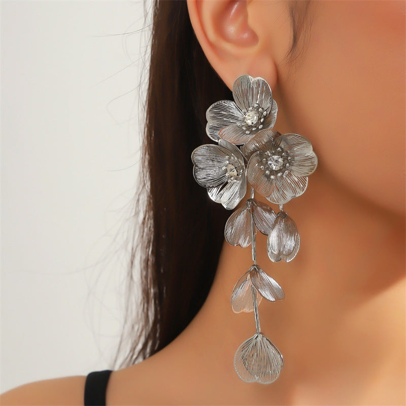 Fashion Love Heart Earrings Women's Retro – Stylish Gifts — 1