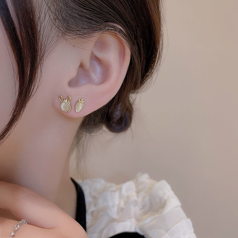 Women's Cute Fashion Simple Bunny Radish Earrings – Stylish Gifts — 1