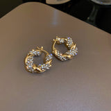 High-quality Diamond-encrusted Twist Round Ear – Small Gift Ideas — 1