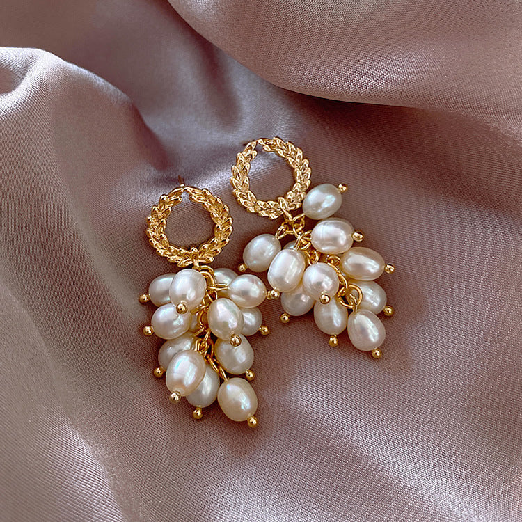 Women's Fashionable Retro Elegant Ear Studs – Gifts for Her — 1