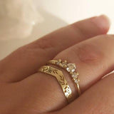 Simple Diamond V-shaped Wreath Ring – Everyday Gifts — 1