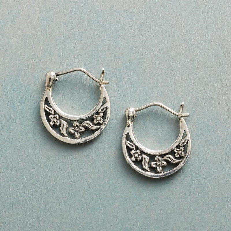 Fan-shaped Hollow Flower Earrings – Practical Gifts — 1