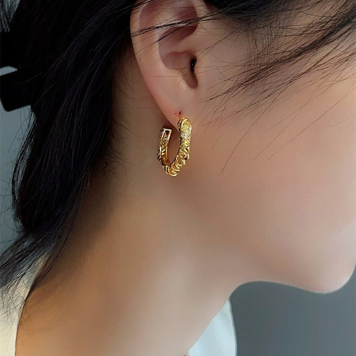 Women's Metal Woven Twisted Curling Earrings – Gifts for Her — 1