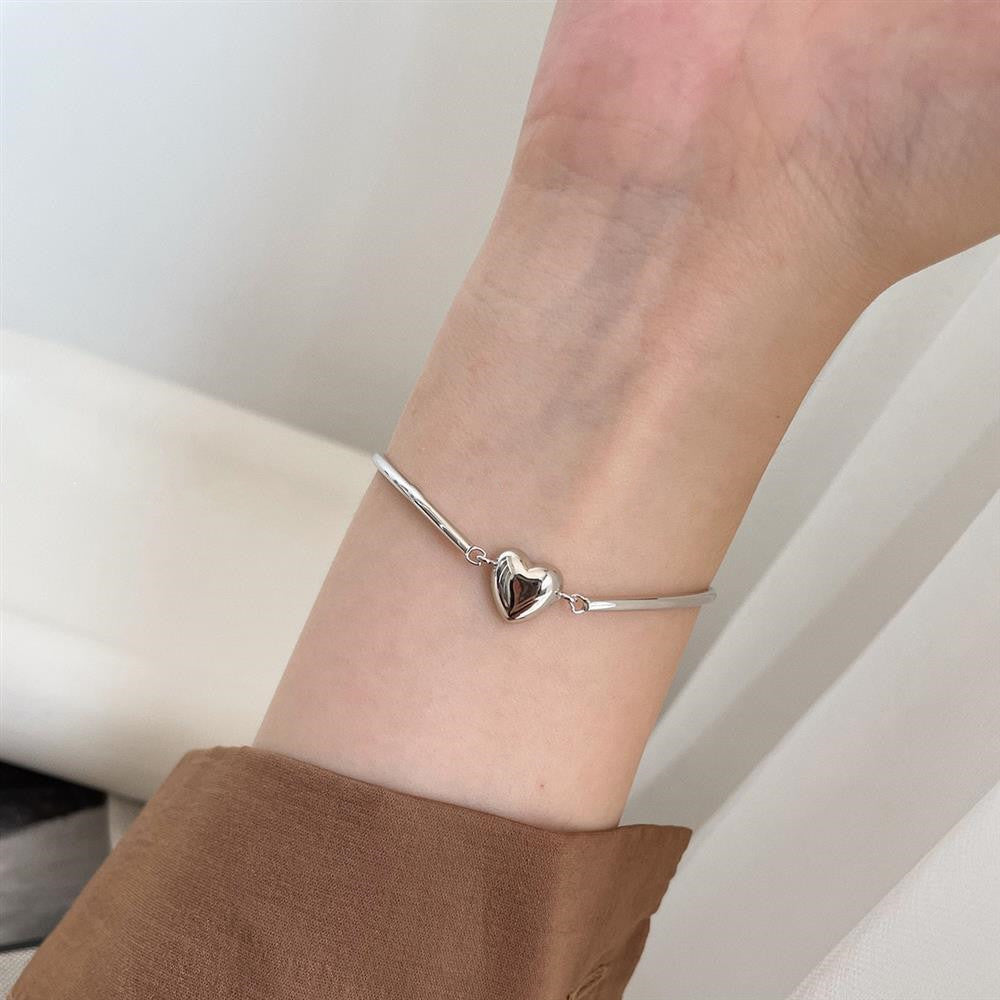 Women's Fashion Love Curve Bracelet – Jewelry Gift Ideas — 1