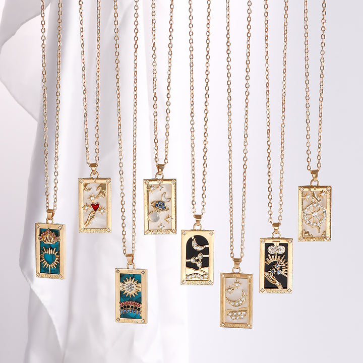 Ornament Simple Hot Girl Square Plate Necklace – Jewelry Gift Ideas — 1