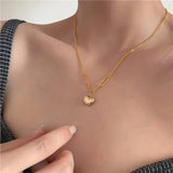 Women's Simple Fashion Shell Peach Heart Necklace – Jewelry Gift Ideas — 1
