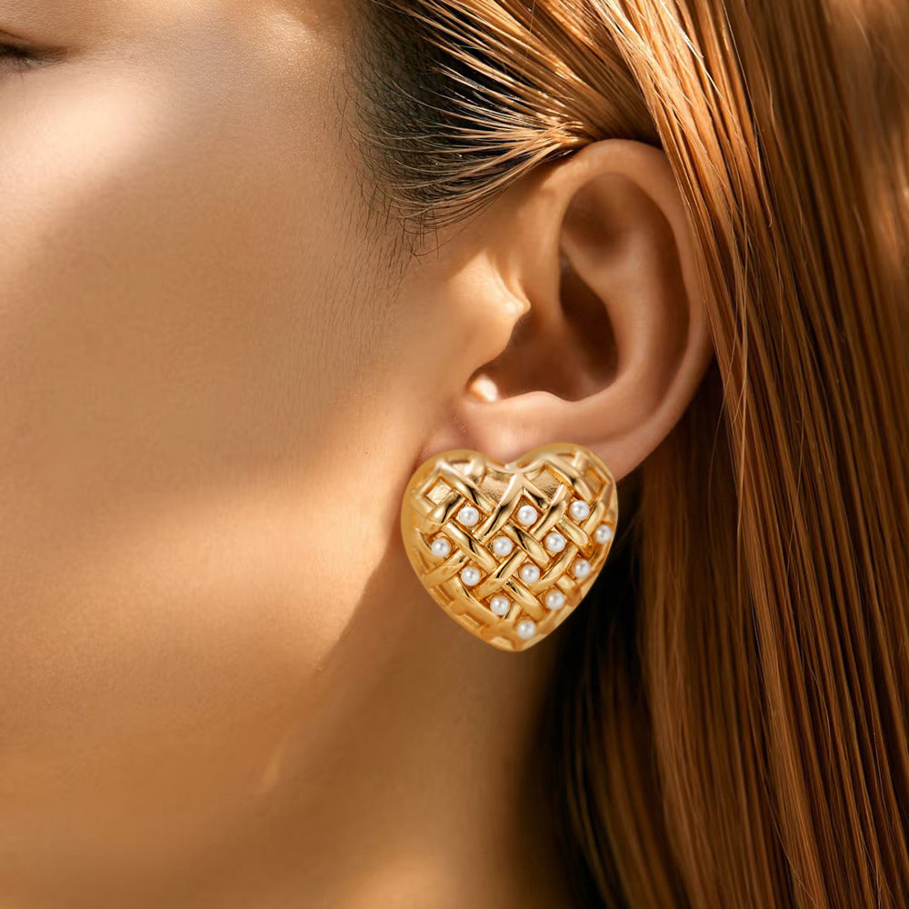 Woven Heart-shaped Pearl Stainless Steel Earrings – Practical Gifts — 1