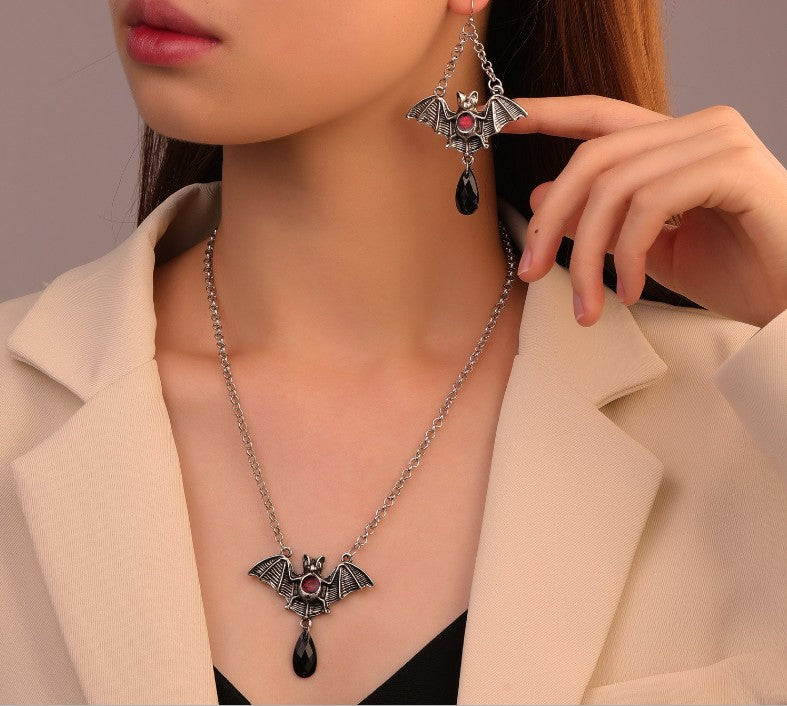 Fashion Exaggerated Black Bat Necklace Suit – Stylish Gifts — 1