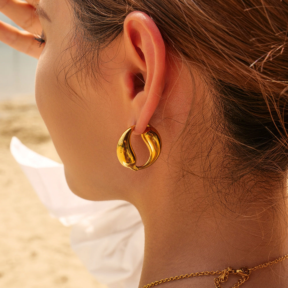 Fashionable Golden Personalized Earrings Pisces – Meaningful Gifts — 1