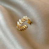 Women's Personalized Simple Micro Zirconia Leaf Ring – Gifts for Her — 2