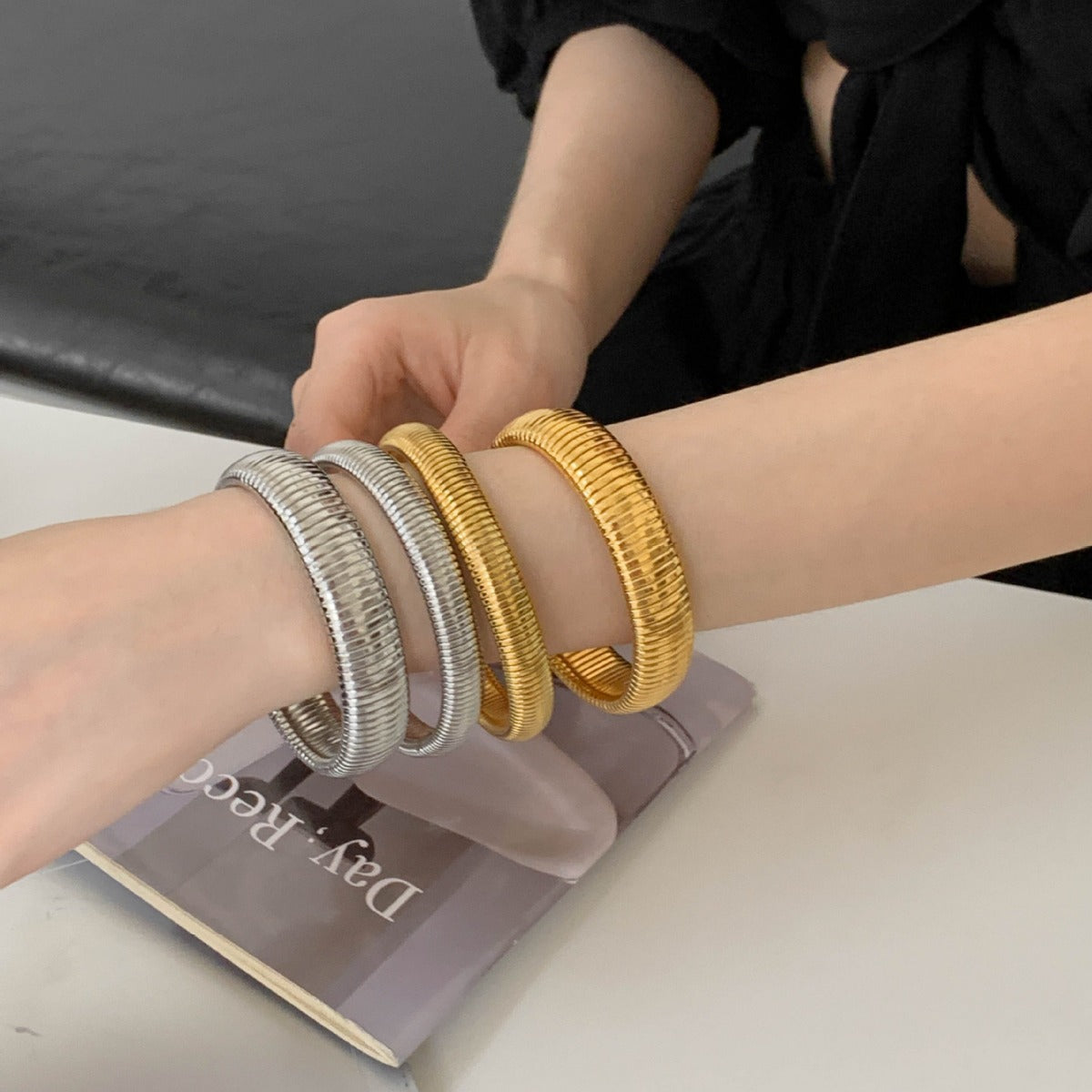 Women's Fashion Stretch Titanium Steel Snake Bone – Stylish Gifts — 1