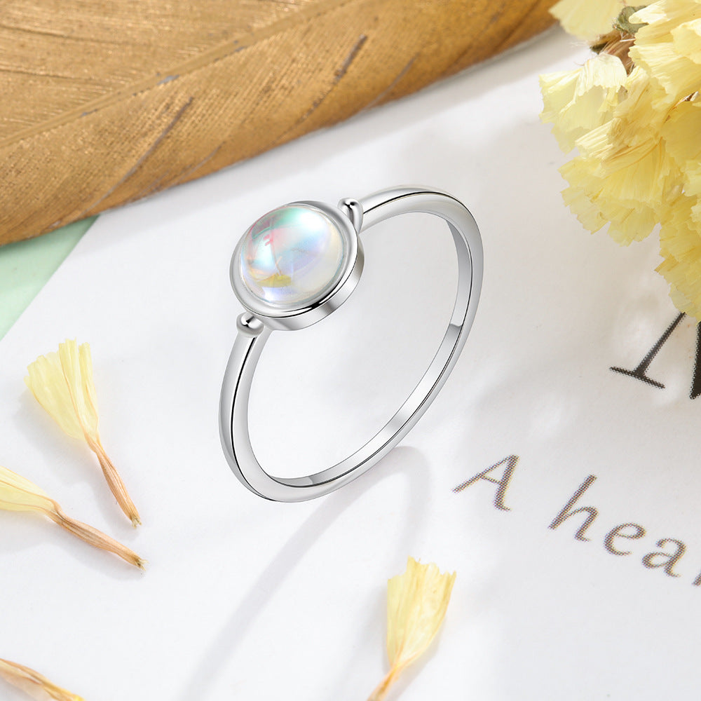 Fashion Women's Round Moonstone Silver Ring – Stylish Gifts — 1