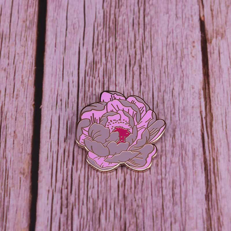 Beautiful Rose Flower Brooch Romantic Art Badge – Jewelry Gift Ideas — 1