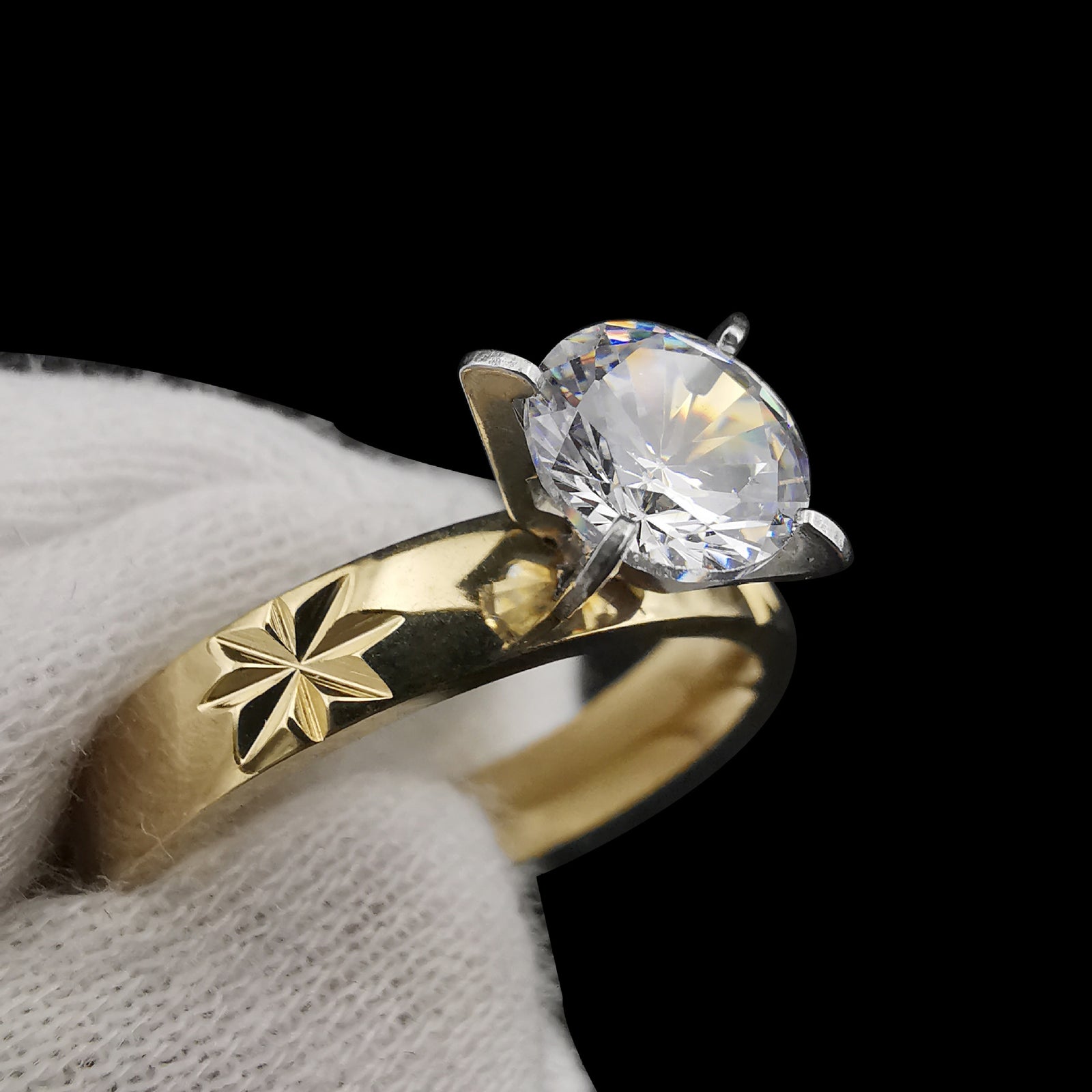 High-end Ladies Fashion Stainless Steel Ring – Stylish Gifts — 1