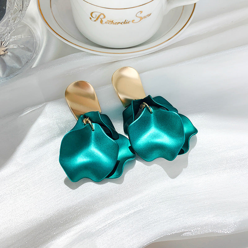 Fashion Distinctive Rose Petal Fringed Earrings – Stylish Gifts — 1