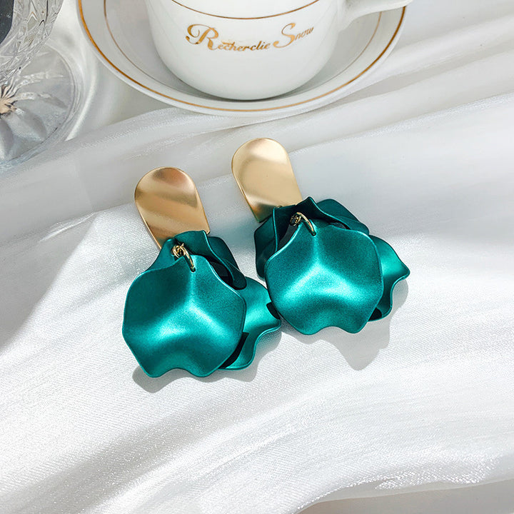 Fashion Distinctive Rose Petal Fringed Earrings – Stylish Gifts — 1