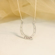 Fashion Simple Horseshoe Pendant Necklace – Jewelry Gift Ideas — 4