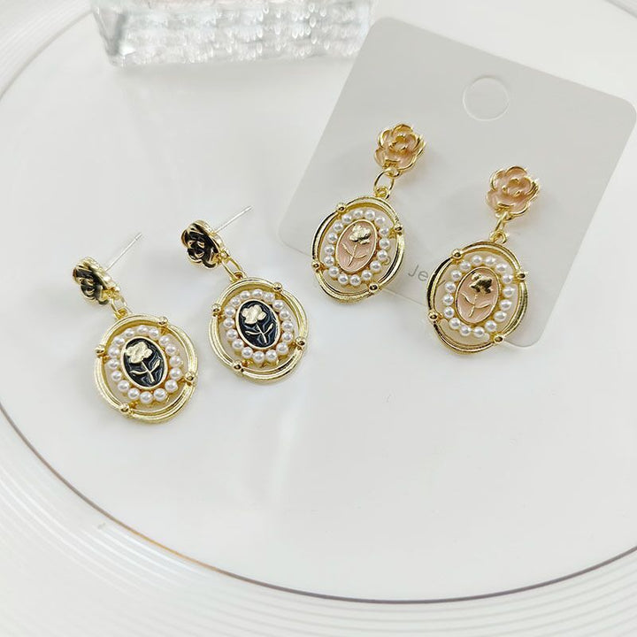 Retro Round Personality Earrings Fashionable – Special Occasion Gifts — 1