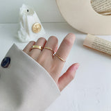 Simple And Irregular Wavy Line Women's Ring – Gifts for Her — 1