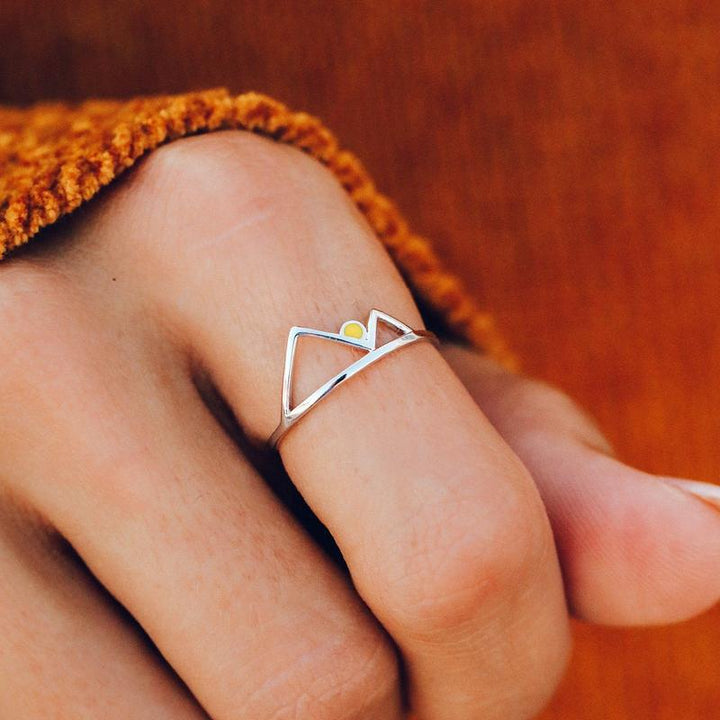 Statement Cutout Geometric Valley Sunset Ring – Practical Gifts — 1