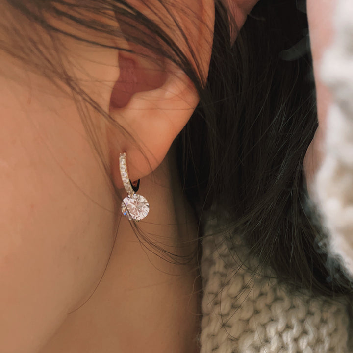Classic Fashion Simple Smart Diamond Ear Clip – Stylish Gifts — 1