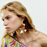 Women's Fashion Vintage Metal Leaf Flower Earrings – Stylish Gifts — 1