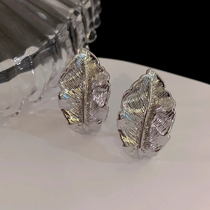 Metal Three-dimensional Leaf-shapepd Stud Earrings – Gifts for Her — 1