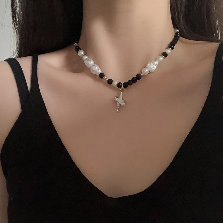 Women's Star Surrounded Black And White Pearl – Jewelry Gift Ideas — 1