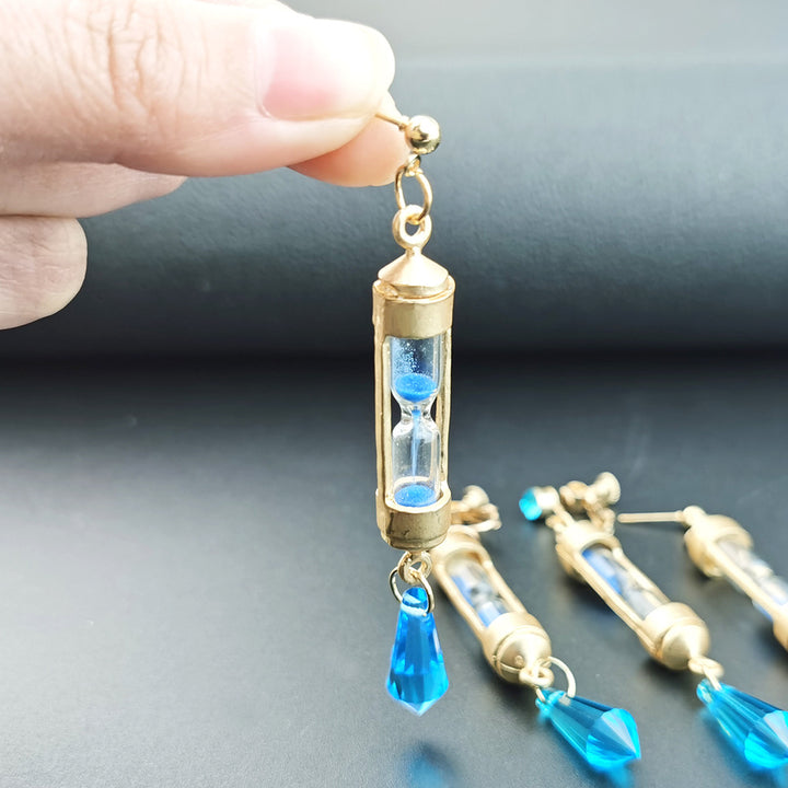 Men's Creative Fashion Hourglass Shape Ear Clips – Stylish Gifts — 1