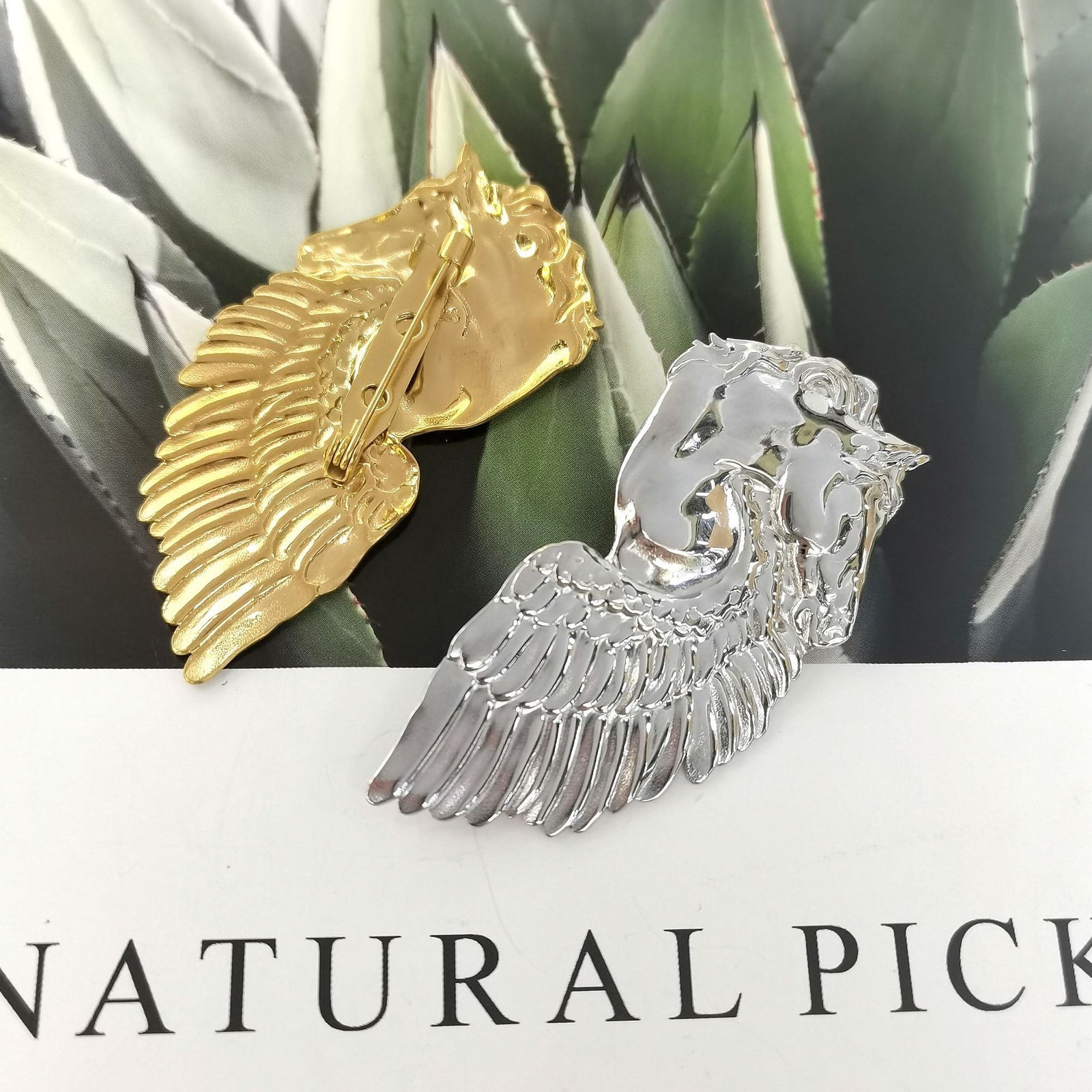 Stainless Steel Three-dimensional Wings Brooch Fashion – Stylish Gifts — 1