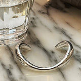 Niche Design Versatile Solid Curved Bracelet – Jewelry Gift Ideas — 2