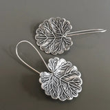 High-grade Earrings Retro Fashion Leaf Earrings – Stylish Gifts — 1