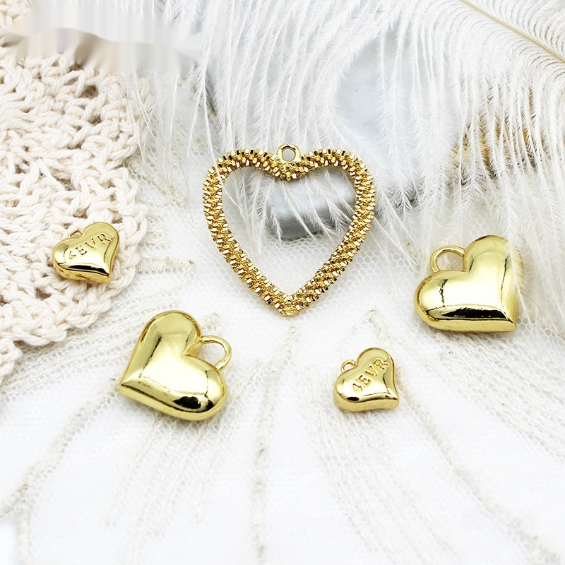 Love Heart Hanging Piece Pendant Necklace – Jewelry Gift Ideas — 1