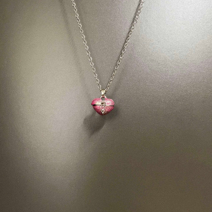 Vintage Enamel Love Box Necklace – Jewelry Gift Ideas — 1