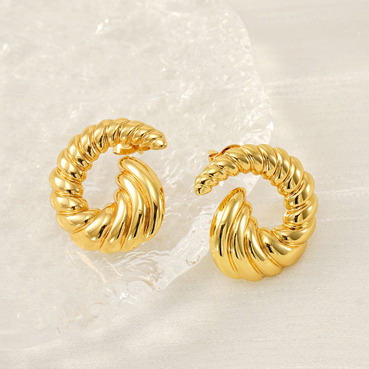 Simple Trendy Design Sense 18K Gold Non-fading Stud – Birthday Gifts — 1